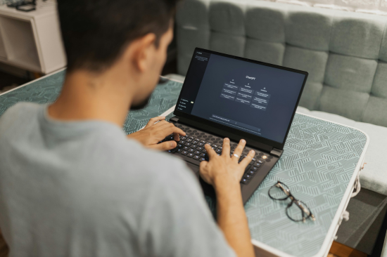 AI in the Workplace: What to Automate and What to Keep Human